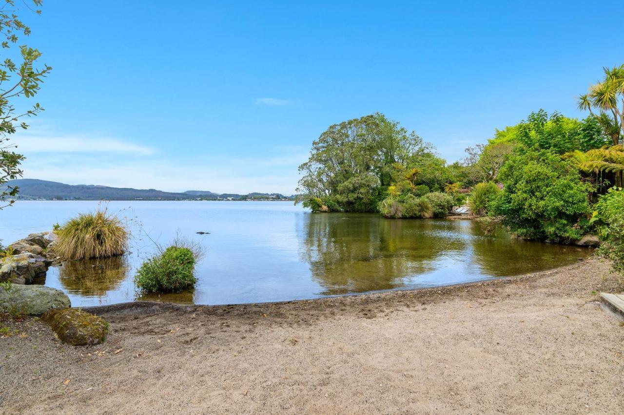 Koura Lodge Rotorua Luaran gambar