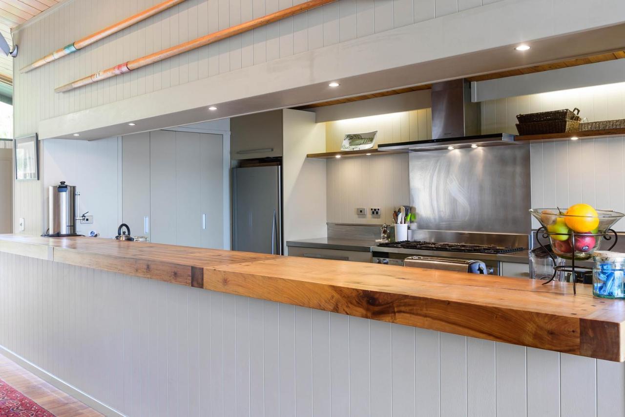 Koura Lodge Rotorua Luaran gambar