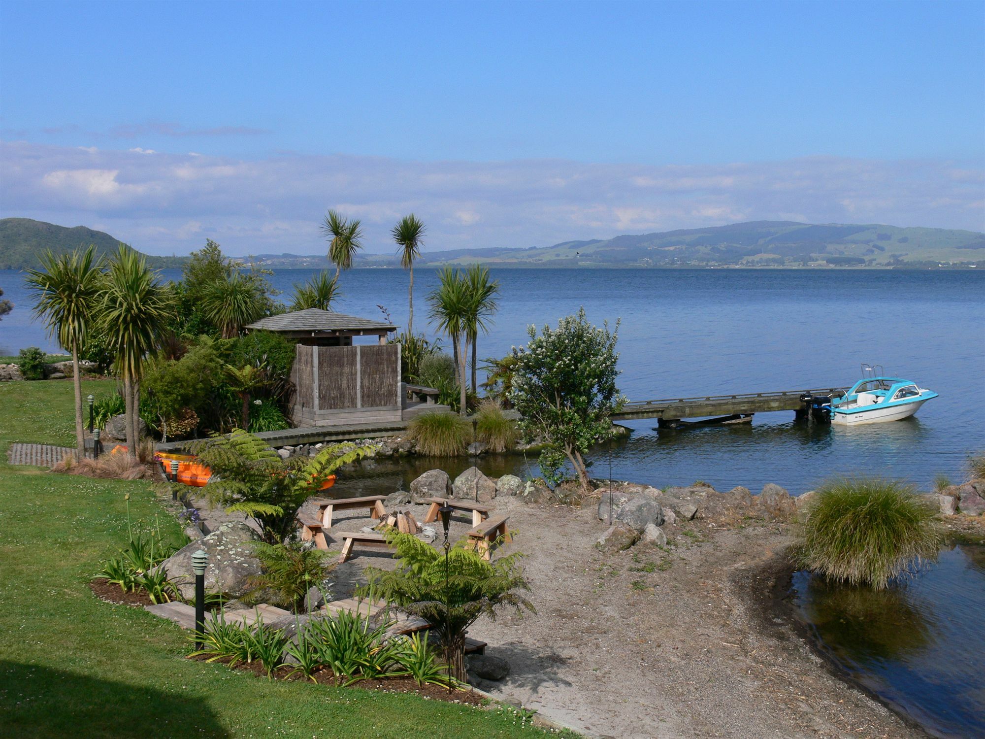 Koura Lodge Rotorua Luaran gambar